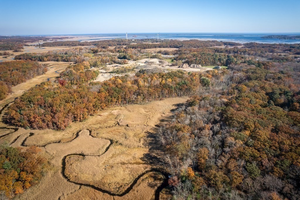 24 Paradise Road Ipswich, MA 01938 - Photo 5 of 27