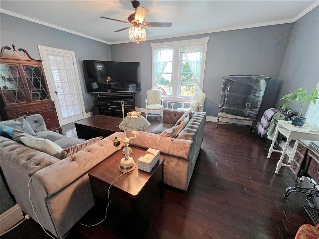203 Delafayette Street Perryopolis, PA 15473 - Photo 7 of 37 Family room.