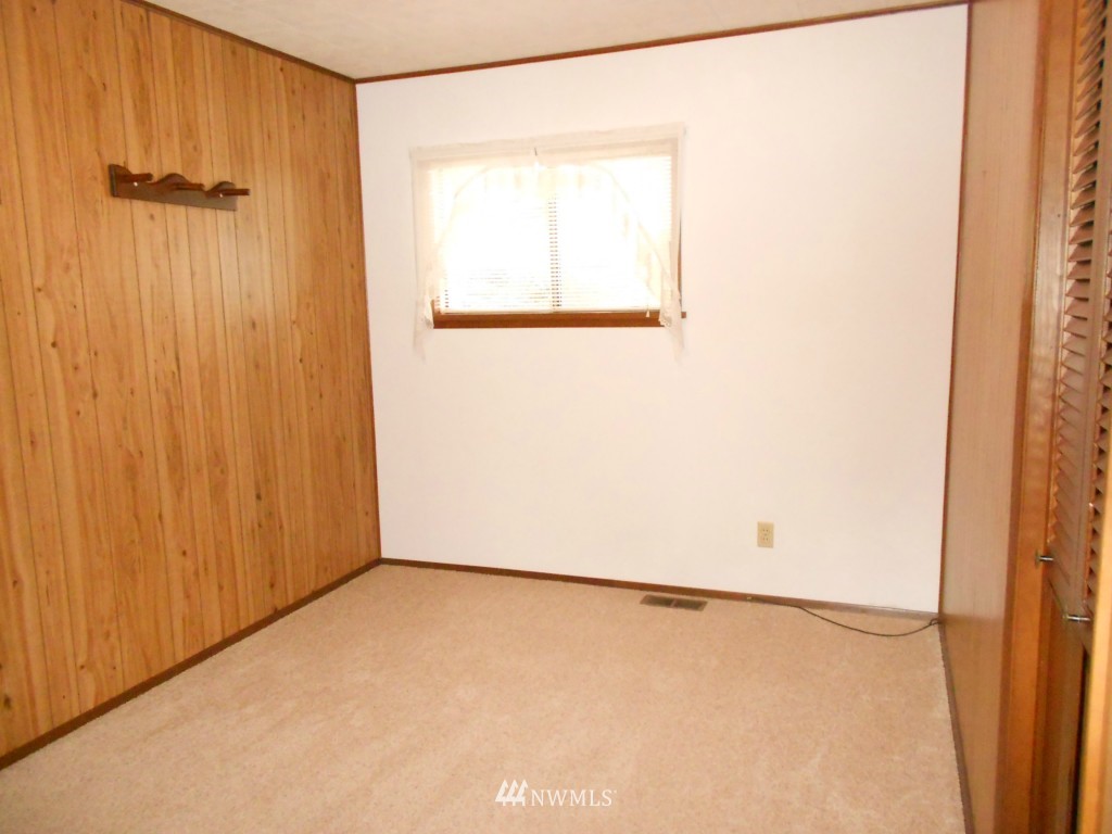 1817 Morris Avenue South Renton, WA 98055 - Photo 7 of 15