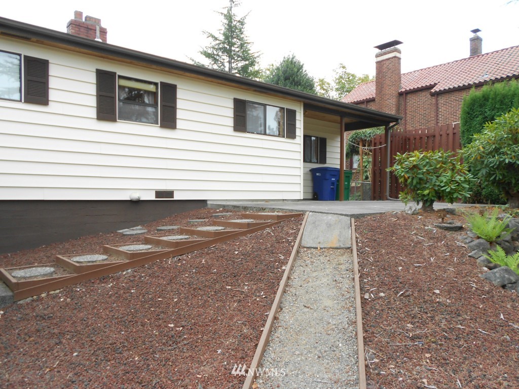1817 Morris Avenue South Renton, WA 98055 - Photo 10 of 15