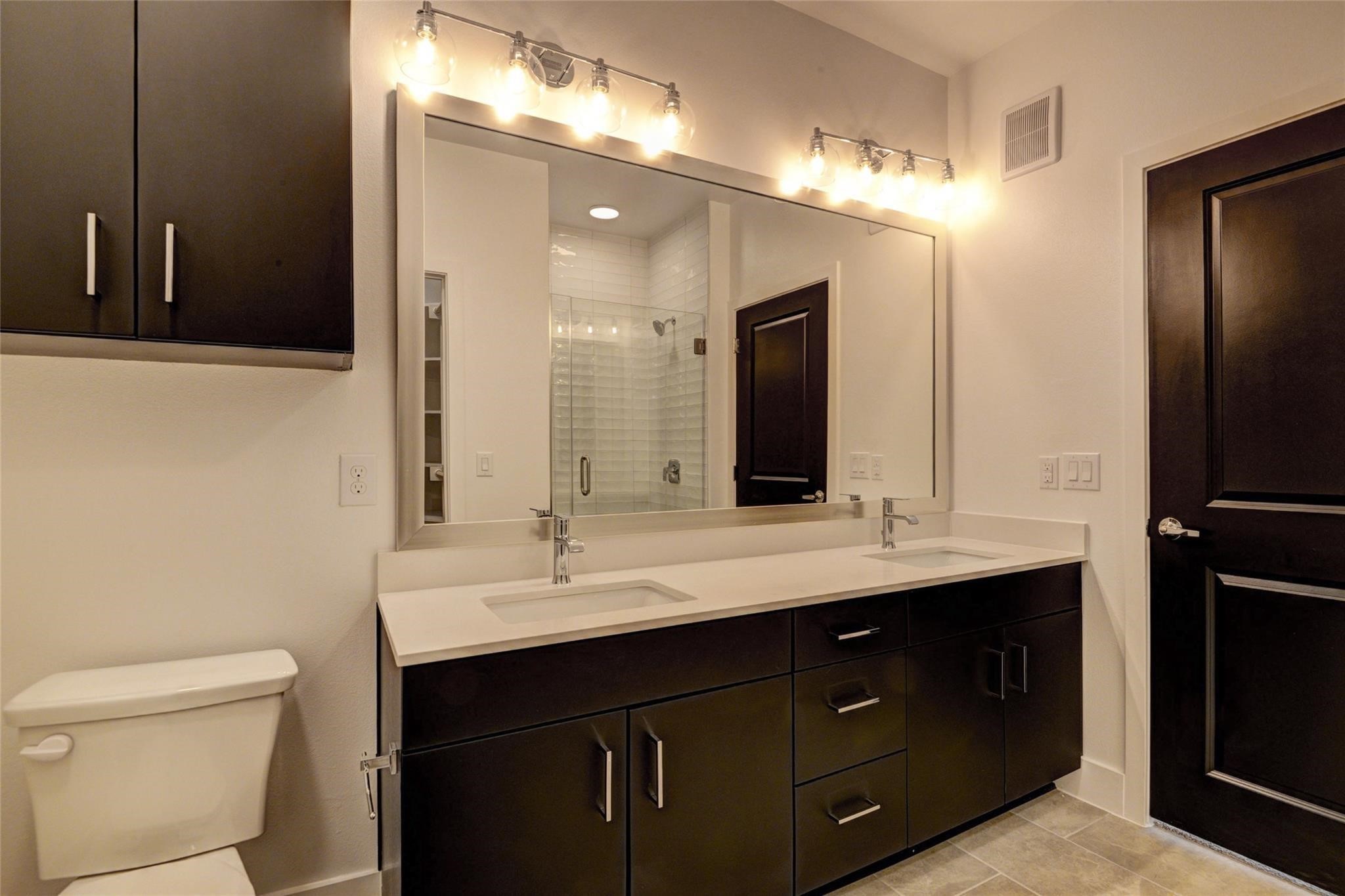 6400 Washington Avenue, Unit 301 Houston, TX 77007 - Photo 7 of 50