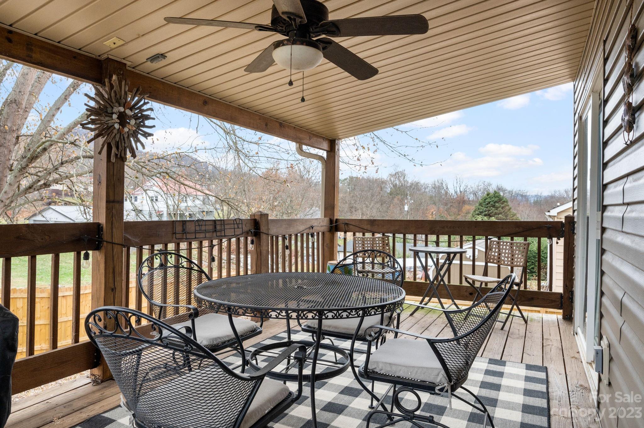 27 Stuart Street Canton, NC 28716 - Photo 21 of 28 Gallery Image 21
