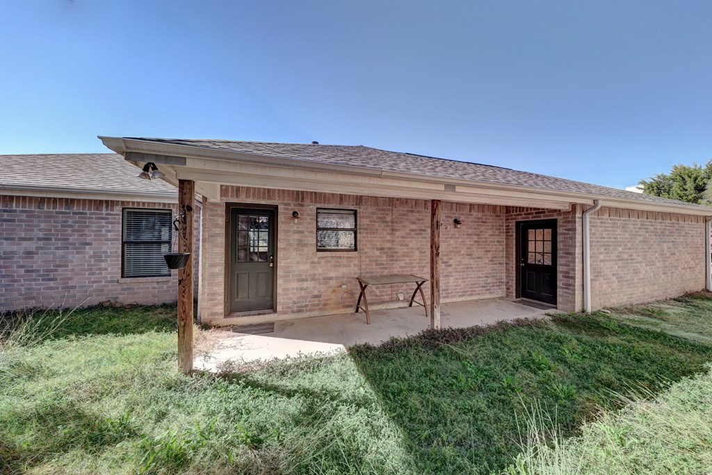 409 Alvin Drive Kerrville, TX 78028 - Photo 14 of 15