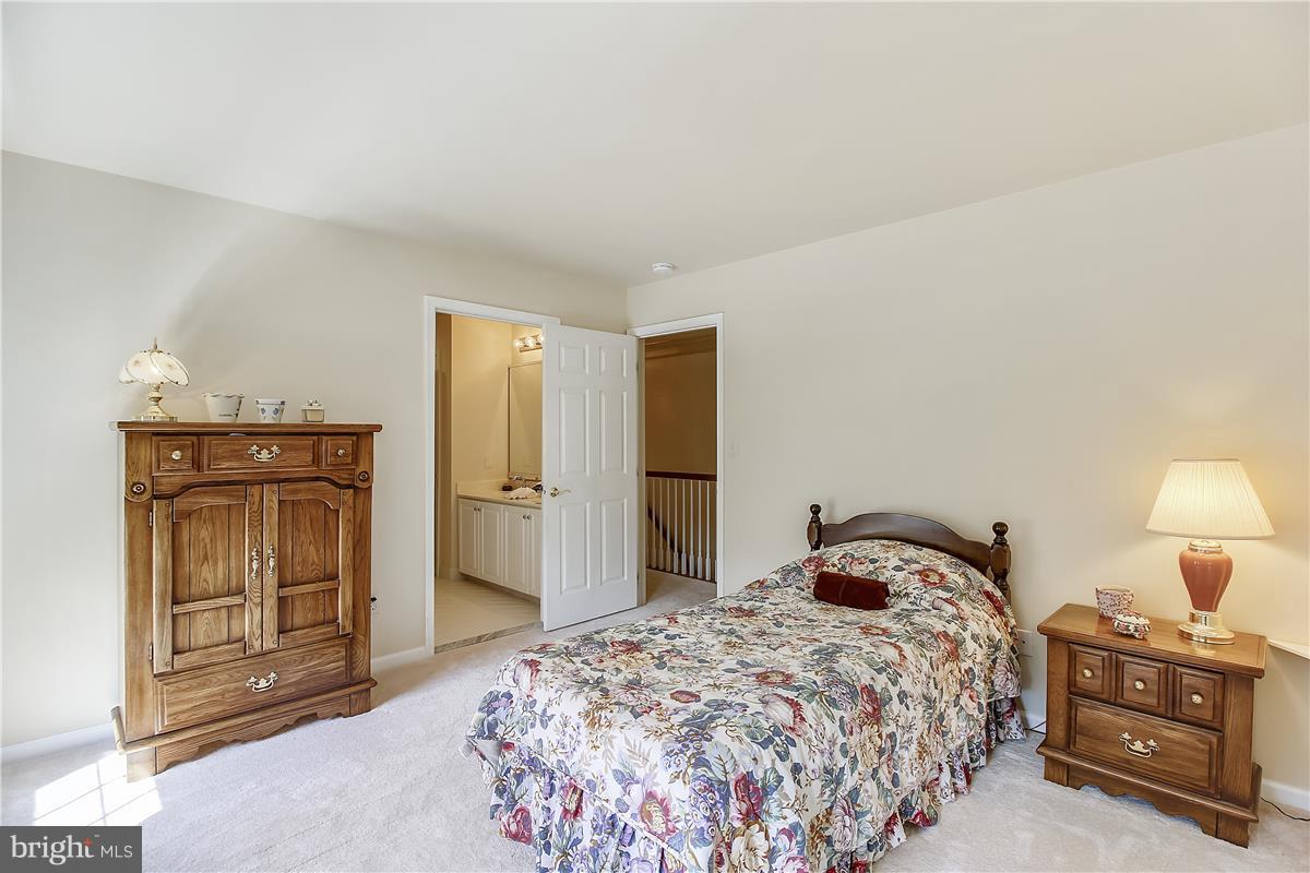8006 Boulder Ridge Way Gaithersburg, MD 20882 - Photo 24 of 30 Bedroom