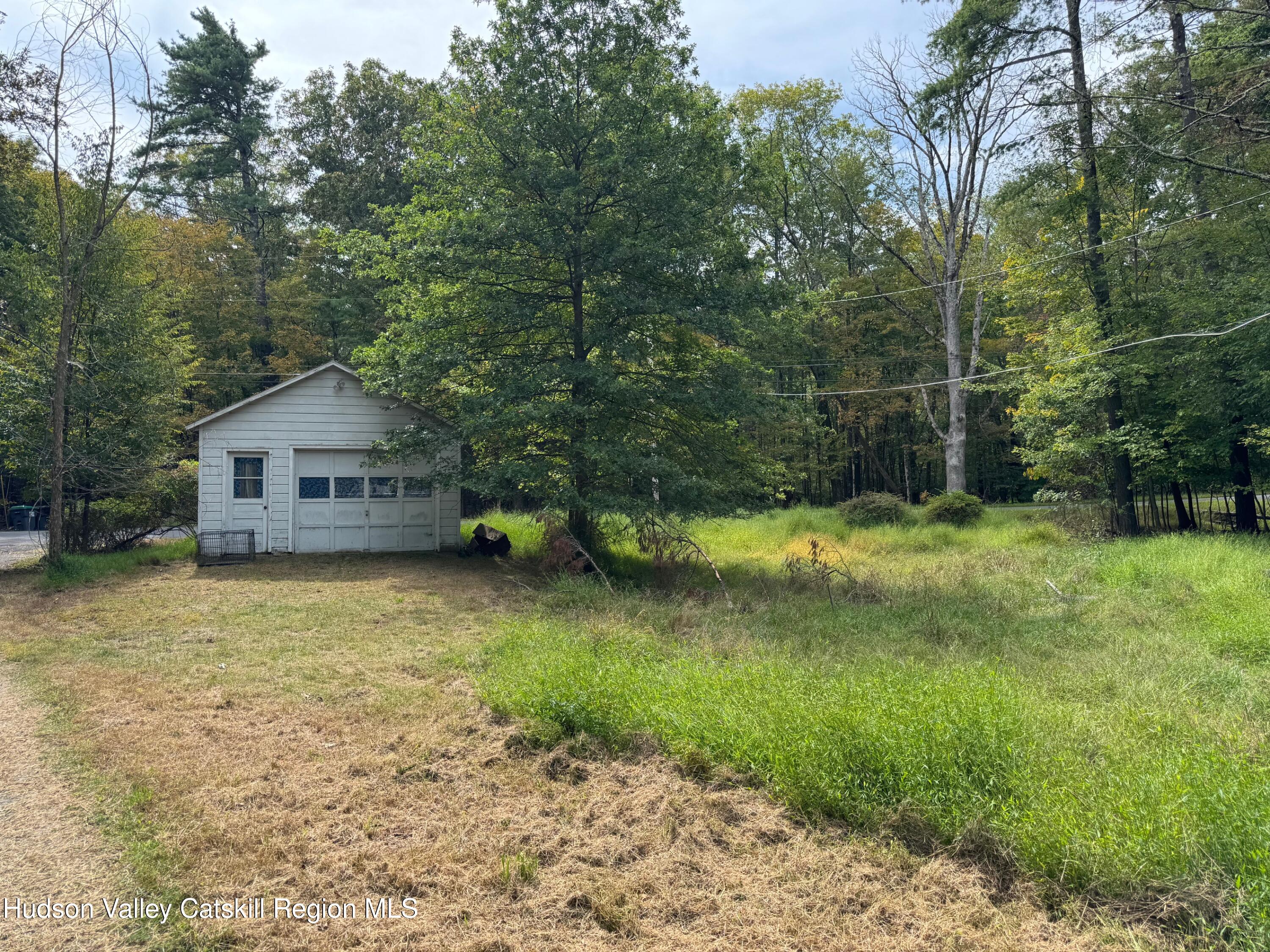 252 Ralph Vedder Road Saugerties, NY 12477 - Photo 19 of 19 garage
