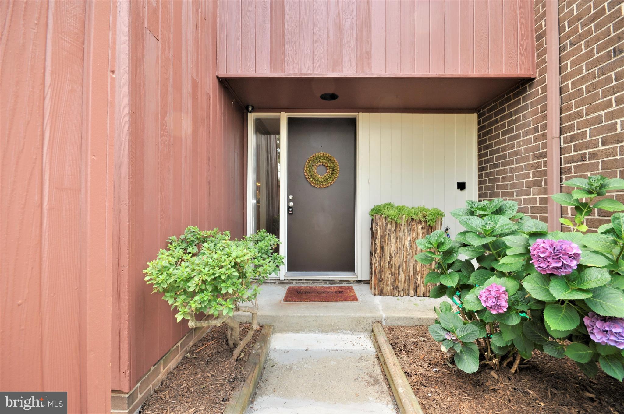 2009 Approach Lane Reston, VA 20191 - Photo 1 of 17 Exterior (Front)