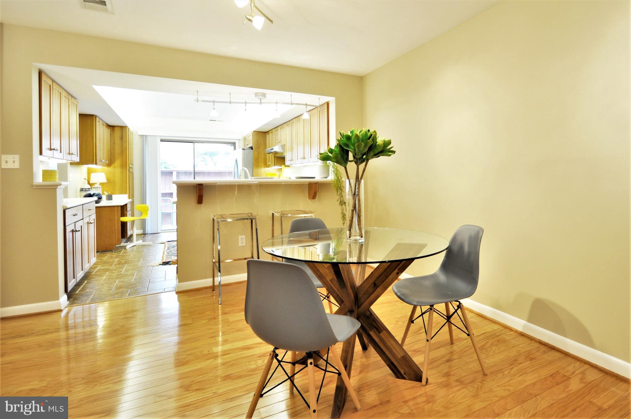 2009 Approach Lane Reston, VA 20191 - Photo 8 of 17 Dining Room