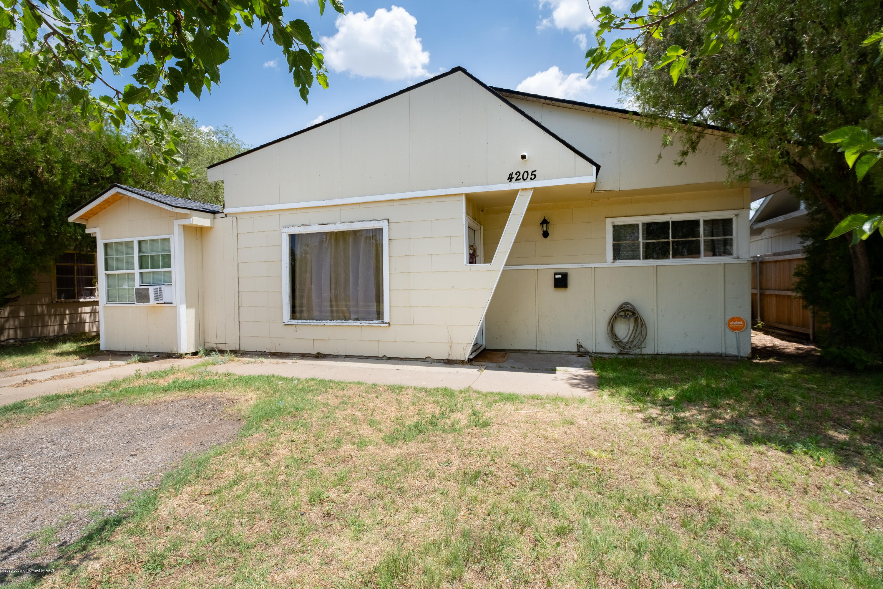 4205 Bowie Street Amarillo, TX 79110 - Photo 14 of 17 Front