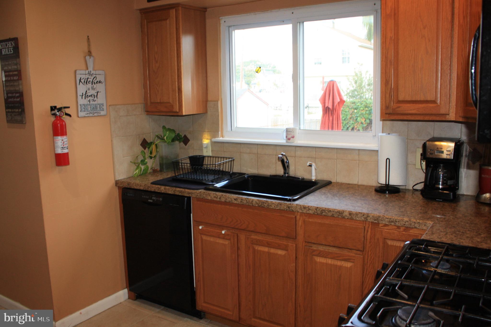 8260 Stow Road Pennsauken, NJ 08110 - Photo 11 of 23 Gallery Image 11