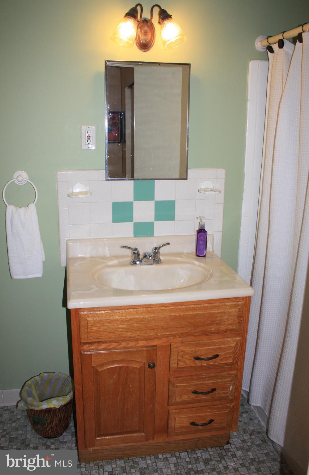 8260 Stow Road Pennsauken, NJ 08110 - Photo 18 of 23 Gallery Image 18