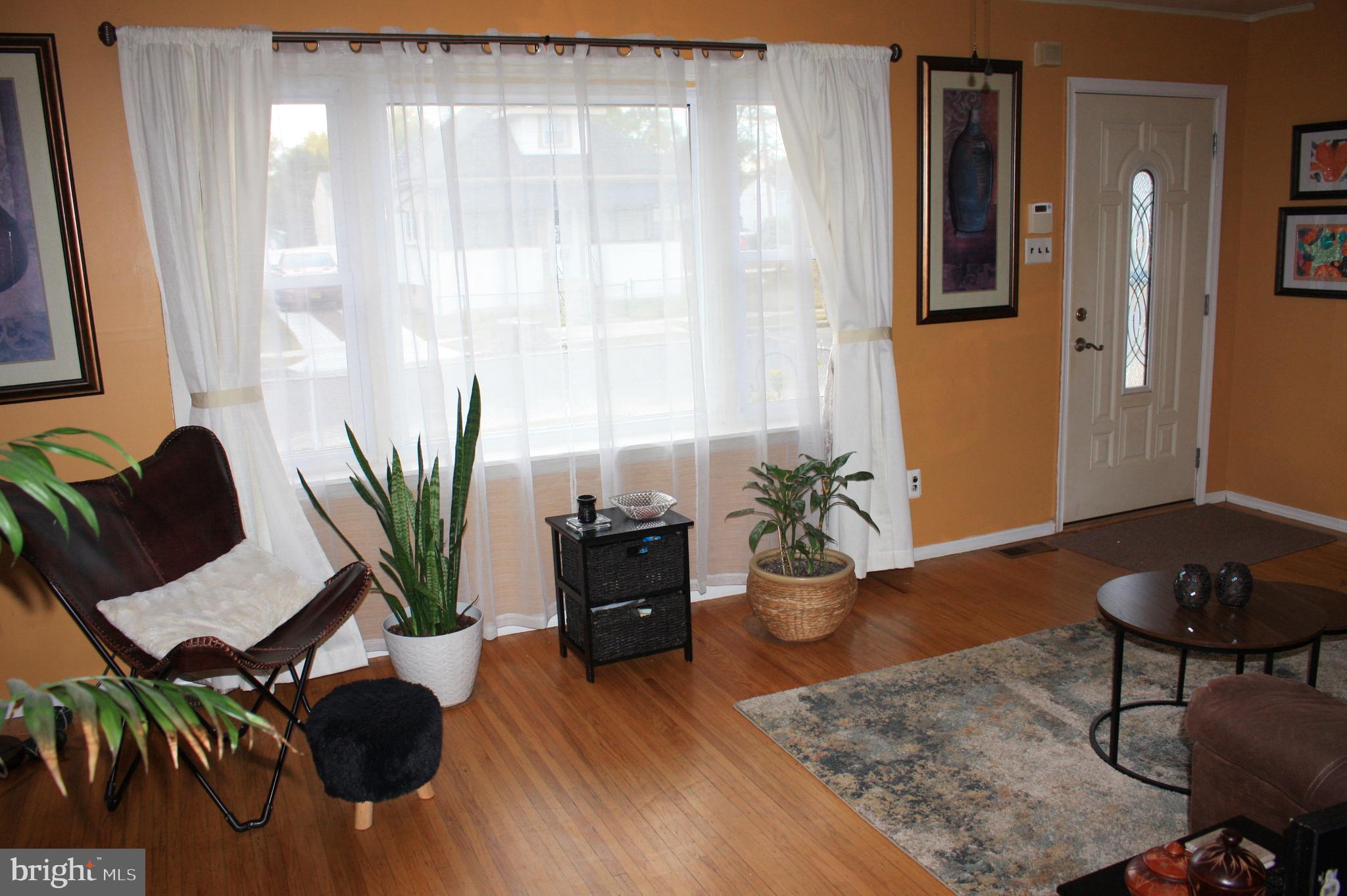 8260 Stow Road Pennsauken, NJ 08110 - Photo 6 of 23 Gallery Image 6