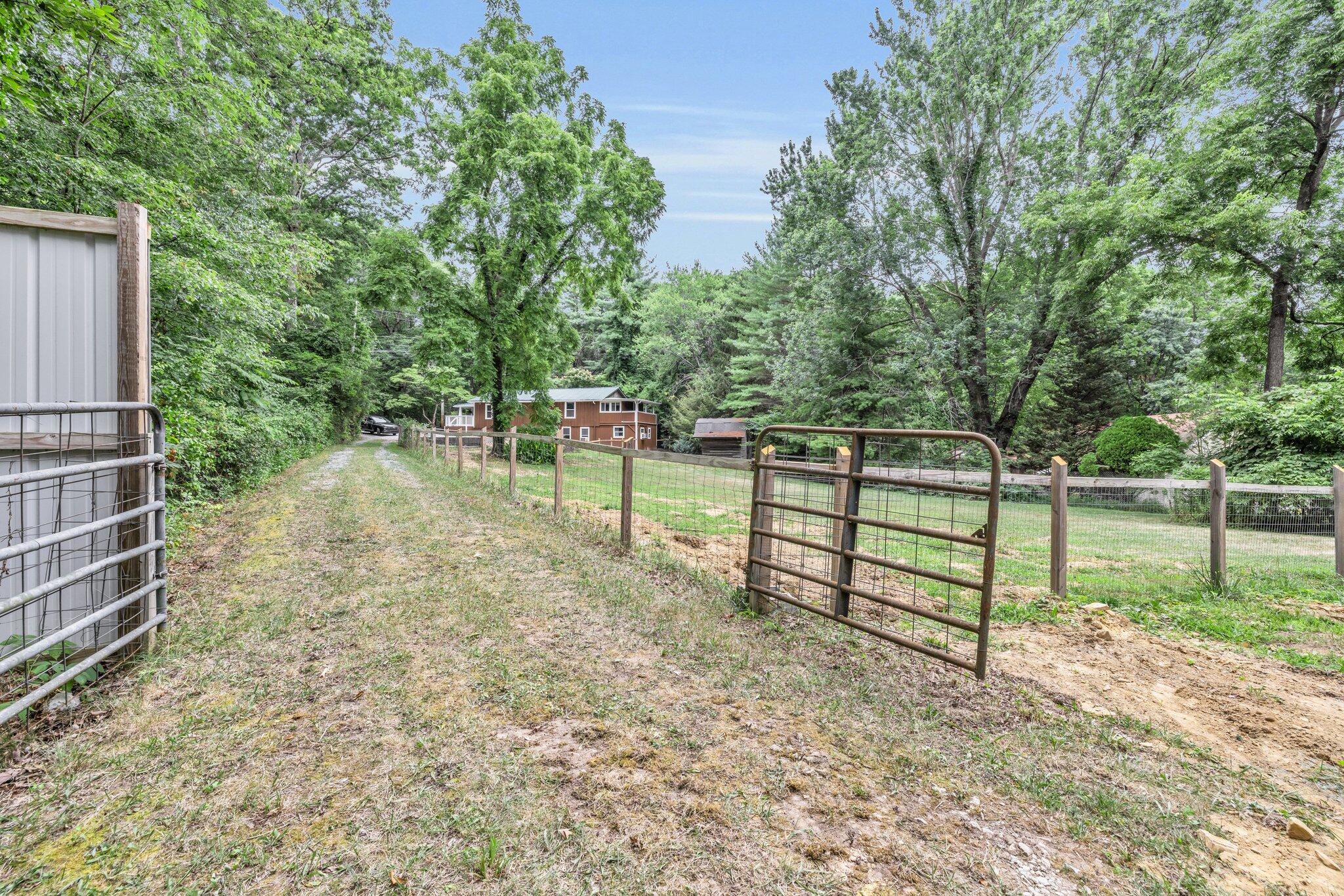 5000 Sawyer Road Signal Mountain, TN 37377 - Photo 34 of 51 14-web-or-mls-5000-sawyer-rd (1) (1)