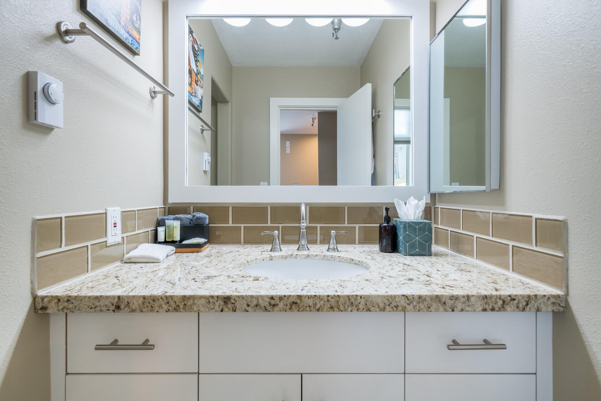 111 Angani Way, Unit 2069 Sun Valley, ID 83353 - Photo 7 of 14 111 Angani Way 2069
