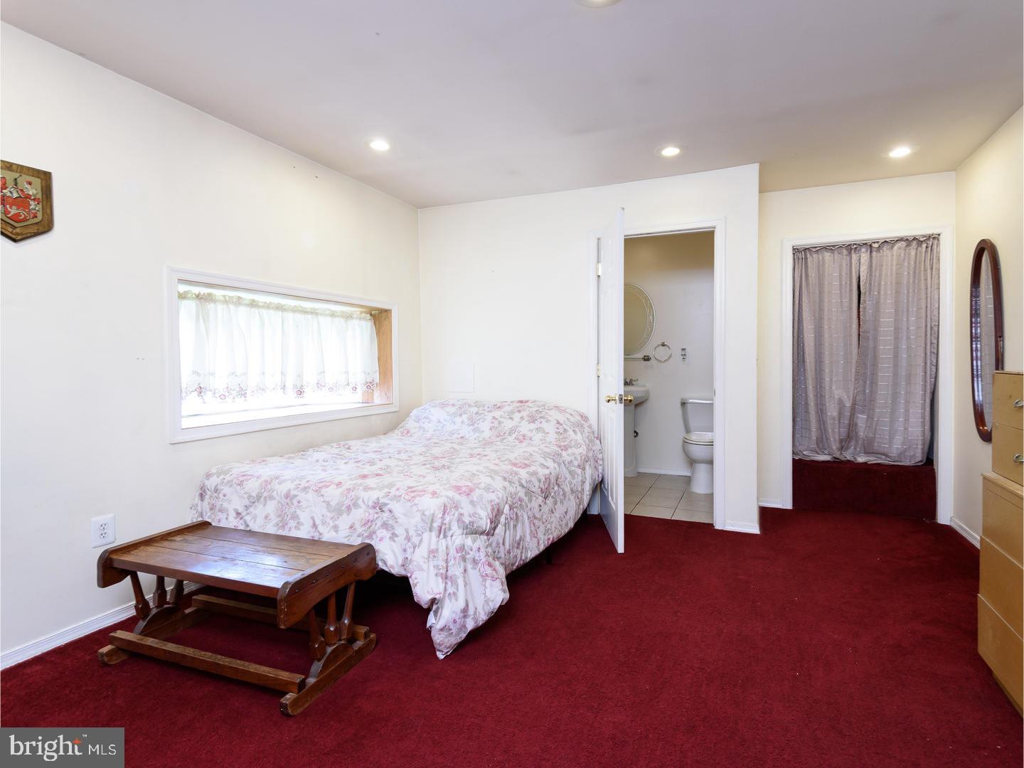 2903 Wakefield Drive Holmes, PA 19043 - Photo 14 of 25