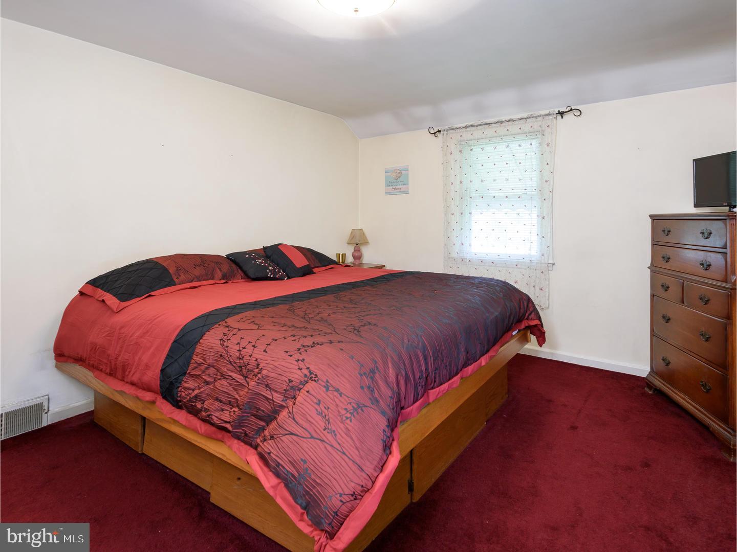 2903 Wakefield Drive Holmes, PA 19043 - Photo 16 of 25