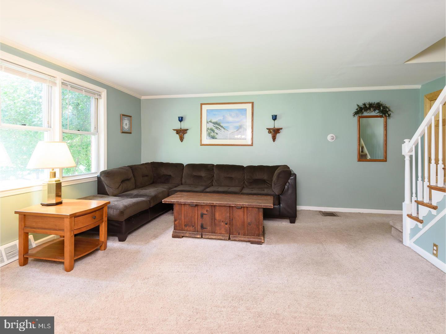 2903 Wakefield Drive Holmes, PA 19043 - Photo 3 of 25