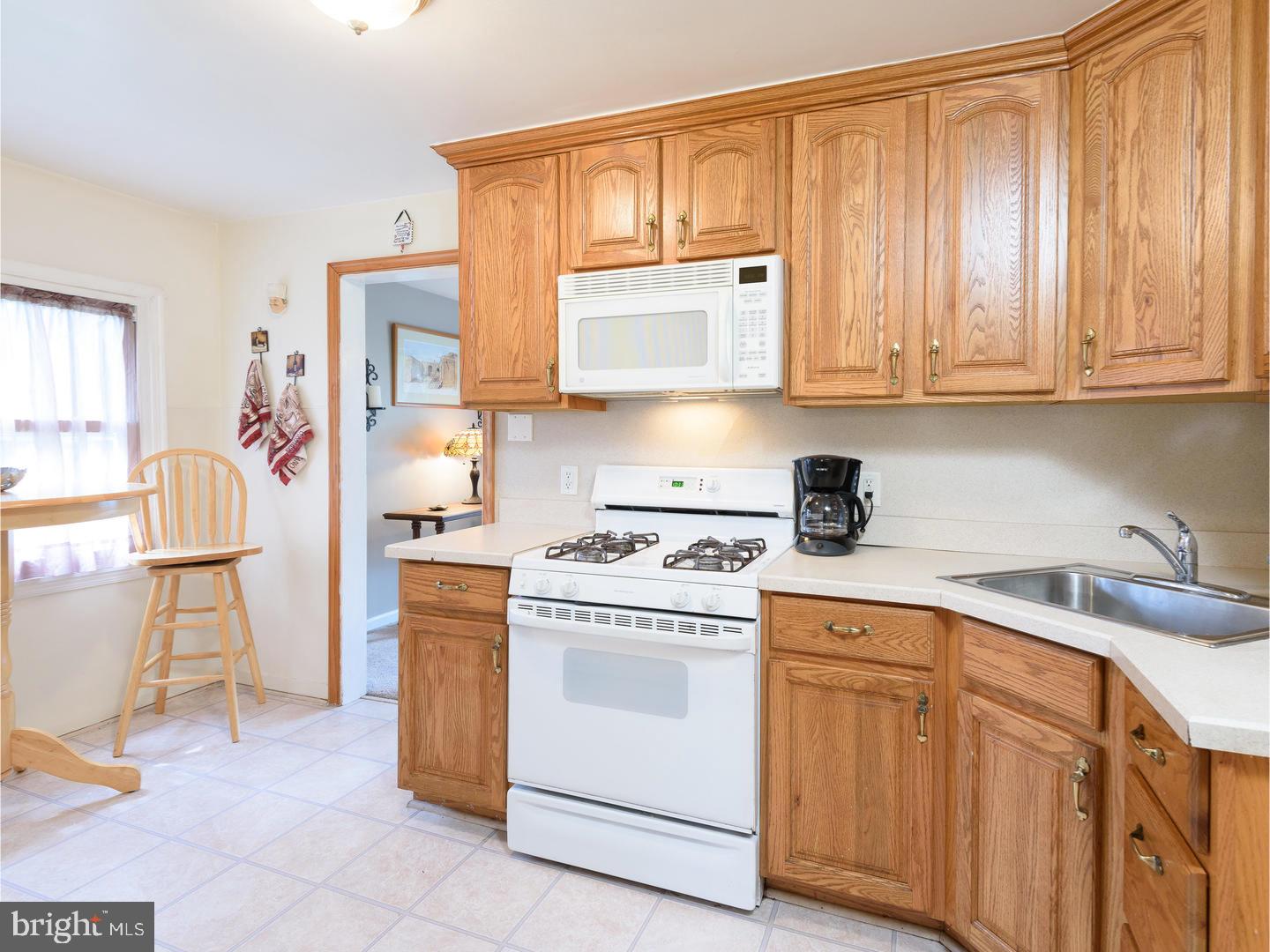 2903 Wakefield Drive Holmes, PA 19043 - Photo 8 of 25