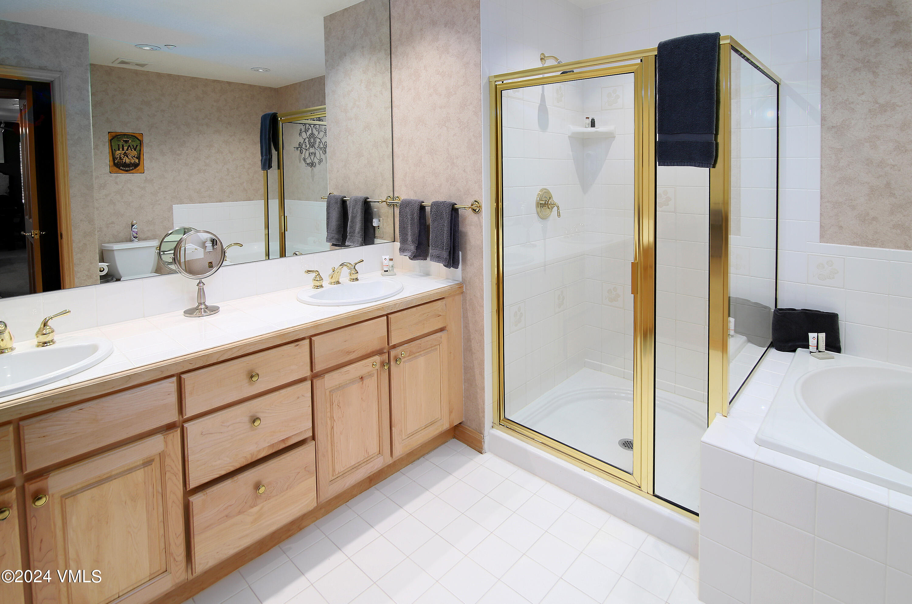 74 Cresta Road, Unit 202 Edwards, CO 81632 - Photo 8 of 16 aspenwood_202_mbath