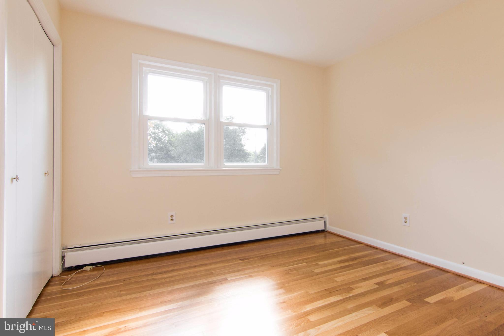 20916 Brooke Knolls Road Laytonsville, MD 20882 - Photo 19 of 30 Bedroom
