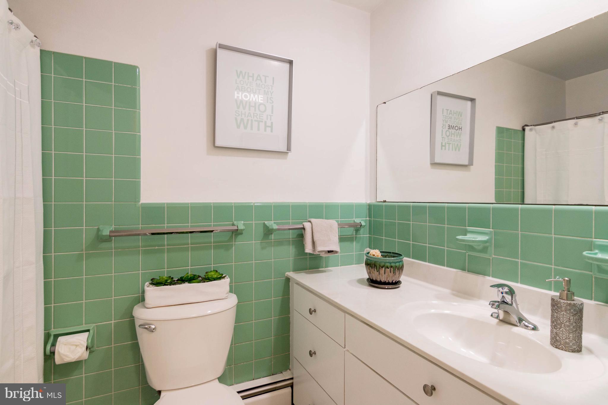 20916 Brooke Knolls Road Laytonsville, MD 20882 - Photo 23 of 30 Bath