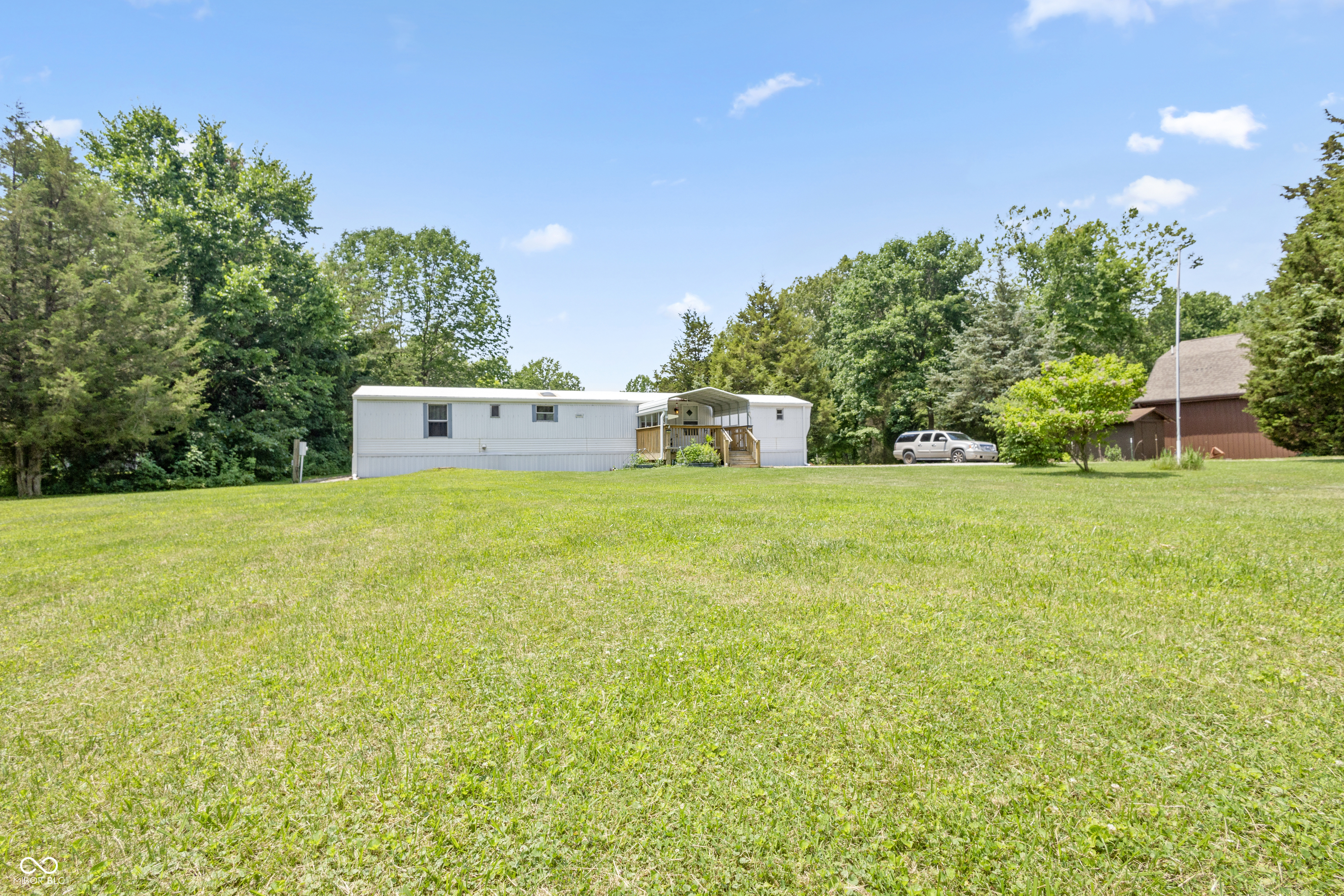 7198 Robertson Road Trafalgar, IN 46181 - Photo 19 of 21