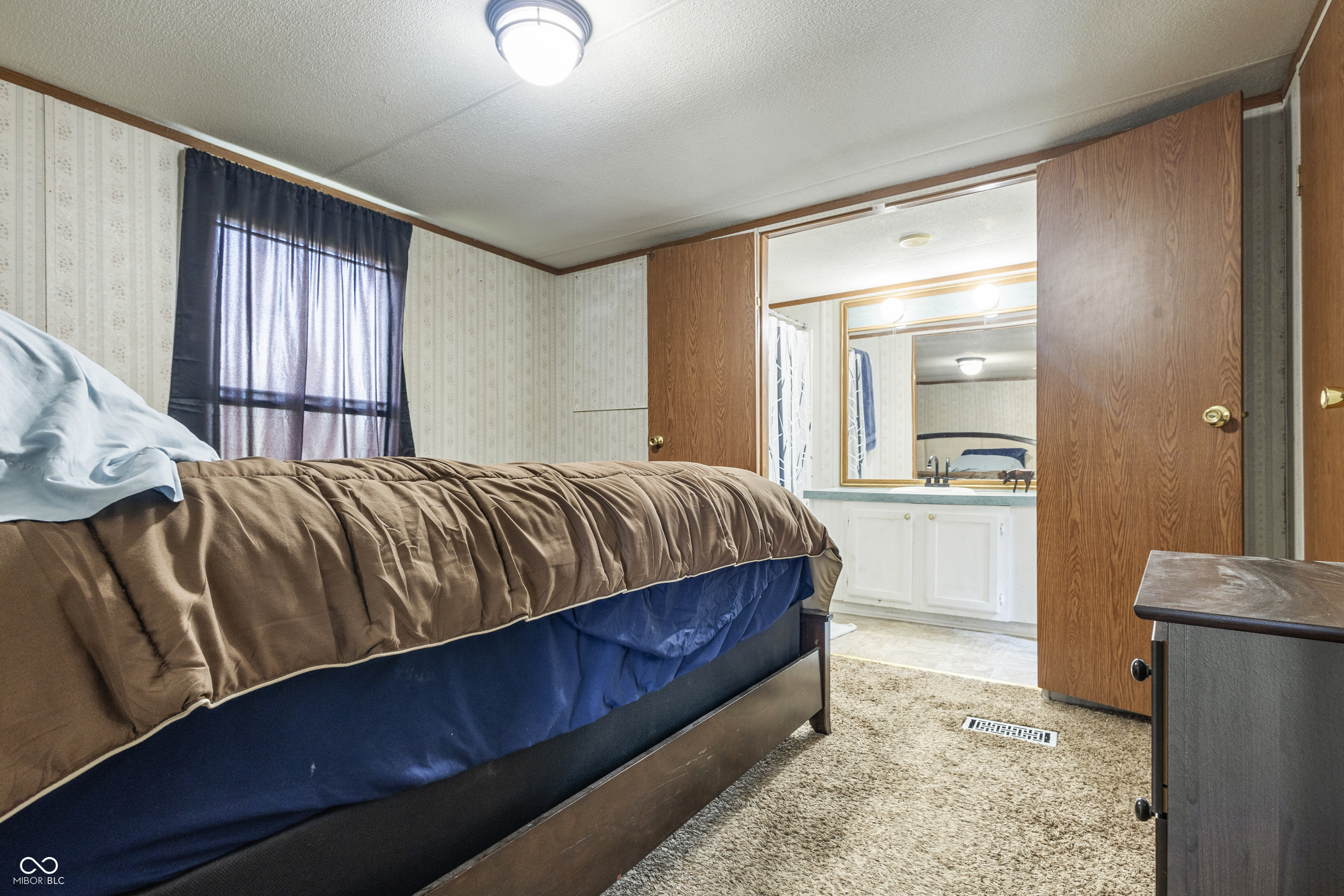 7198 Robertson Road Trafalgar, IN 46181 - Photo 9 of 21