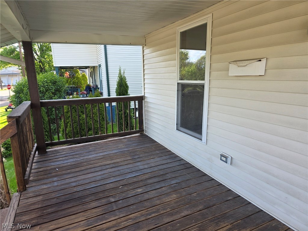 95 Erie Street Rittman, OH 44270 - Photo 2 of 25 Front porch