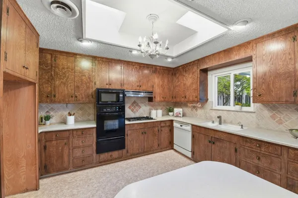 $2,299,000 | 6433 Bose Lane, San Jose, CA 95120