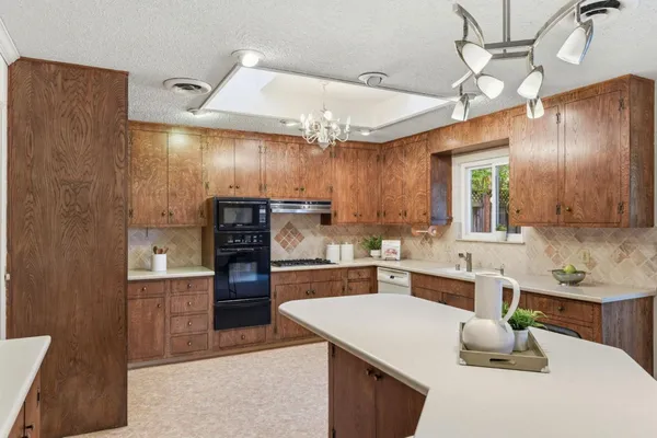 $2,299,000 | 6433 Bose Lane, San Jose, CA 95120