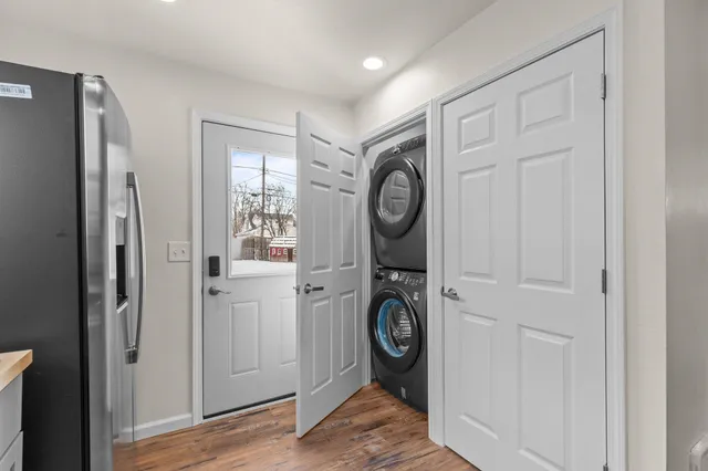 $179,500 | 136 West Cecil Street, Neenah, WI 54956