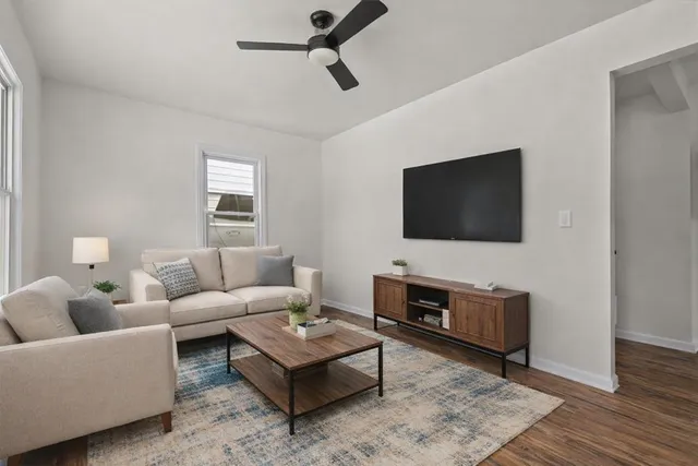 $179,500 | 136 West Cecil Street, Neenah, WI 54956