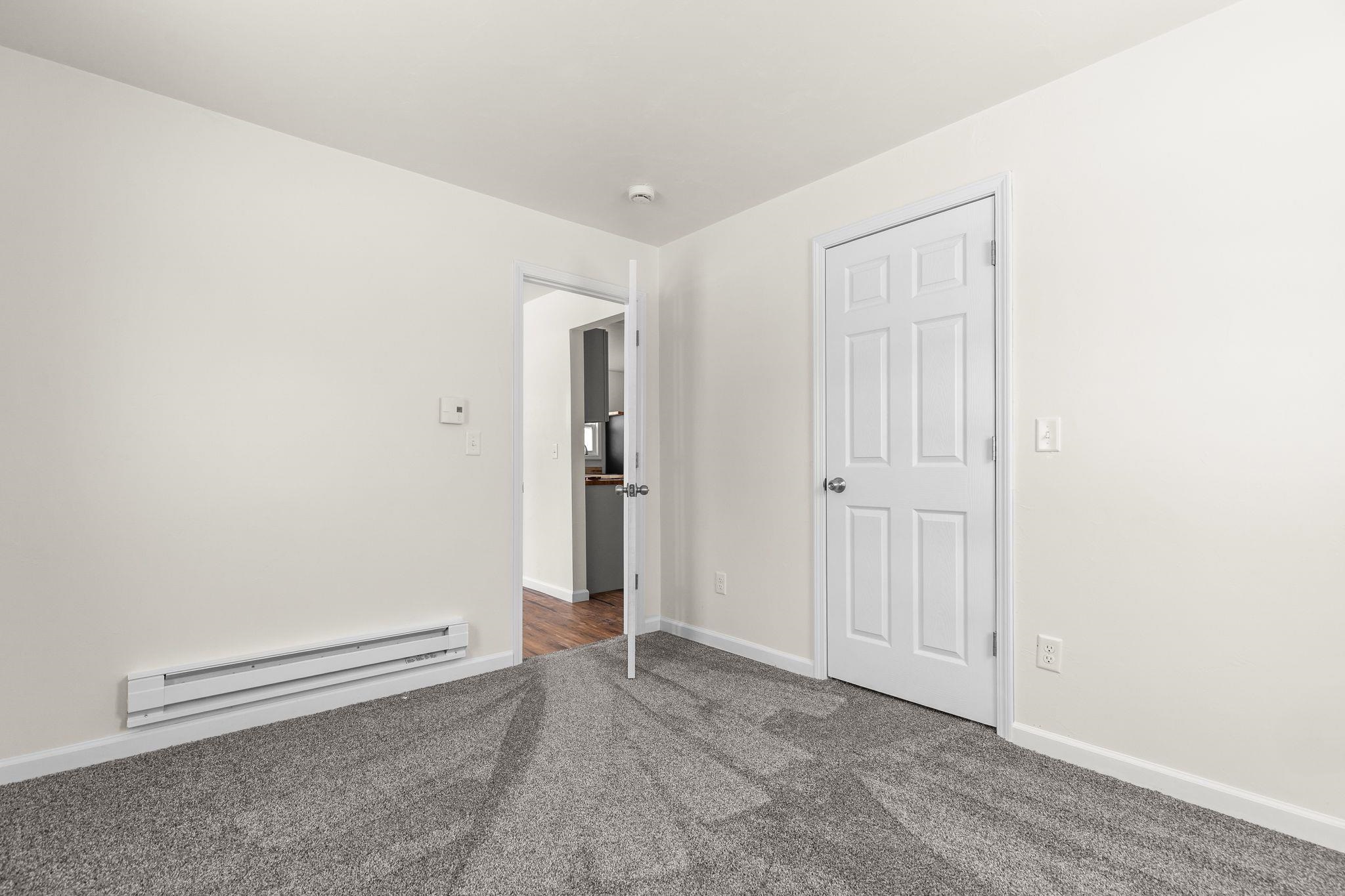 136 West Cecil Street Neenah, WI 54956 - Photo 9 of 26