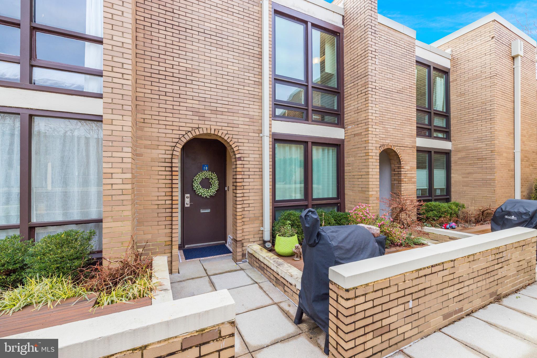 1618 Chimney House Road Reston, VA 20190 - Photo 2 of 30 Townhouse Style Condo on Lake Anne
