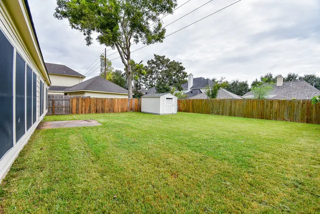 a house view with garden space