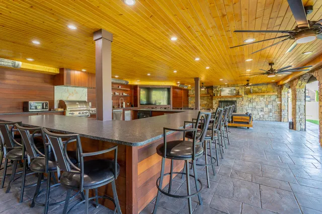 $1,200,000 | 25 Ridgerock Drive, Signal Mountain, TN 37377