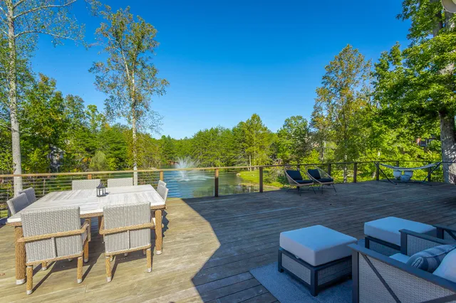 $1,200,000 | 25 Ridgerock Drive, Signal Mountain, TN 37377