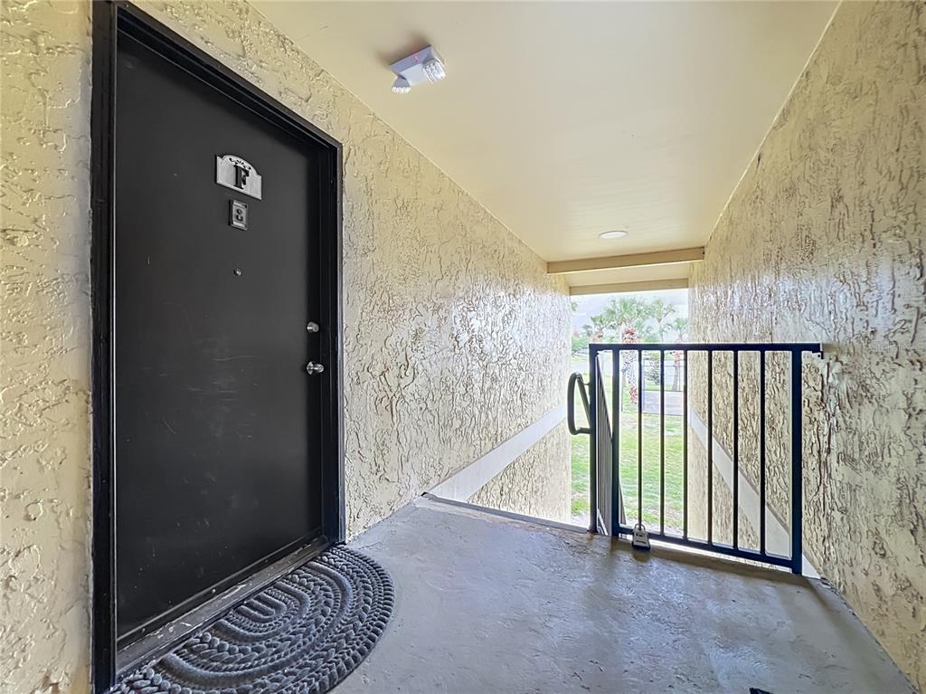 918 Lake Destiny Road, Unit F Altamonte Springs, FL 32714 - Photo 5 of 37