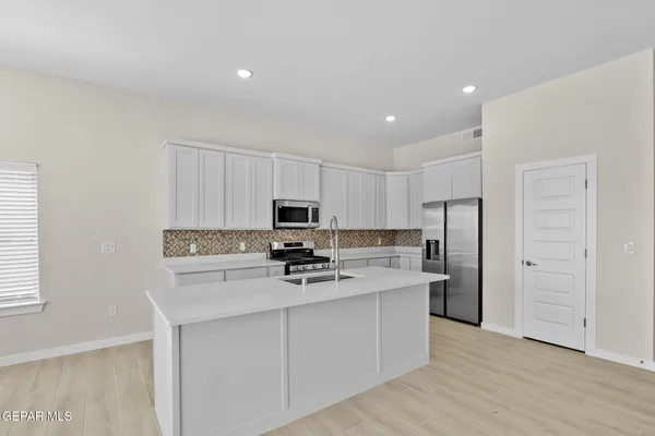 $294,950 | 654 Davi's Greenwood Court, Vinton, TX 79821