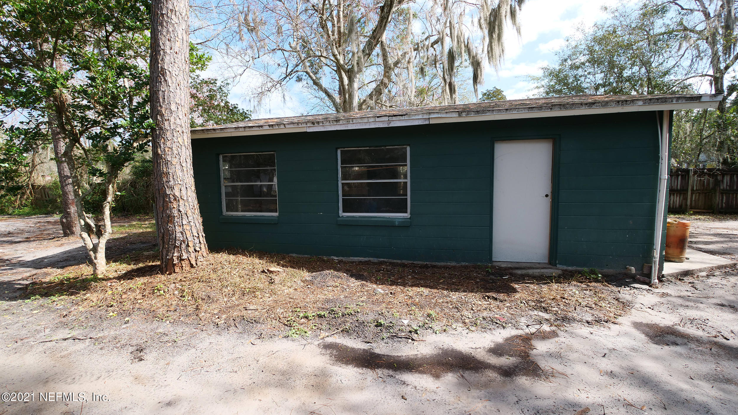 10175 Leahy Road Jacksonville, FL 32246 - Photo 8 of 19 P1003957