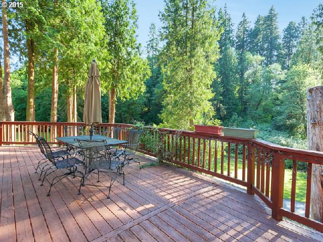 3331 Northwest 179th Street Ridgefield, WA 98642 - Photo 12 of 16 Deck