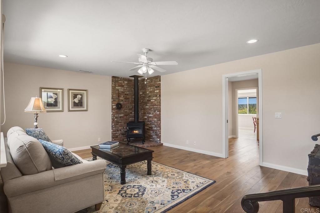 2211 Winterwarm Drive Fallbrook, CA 92028 - Photo 12 of 36
