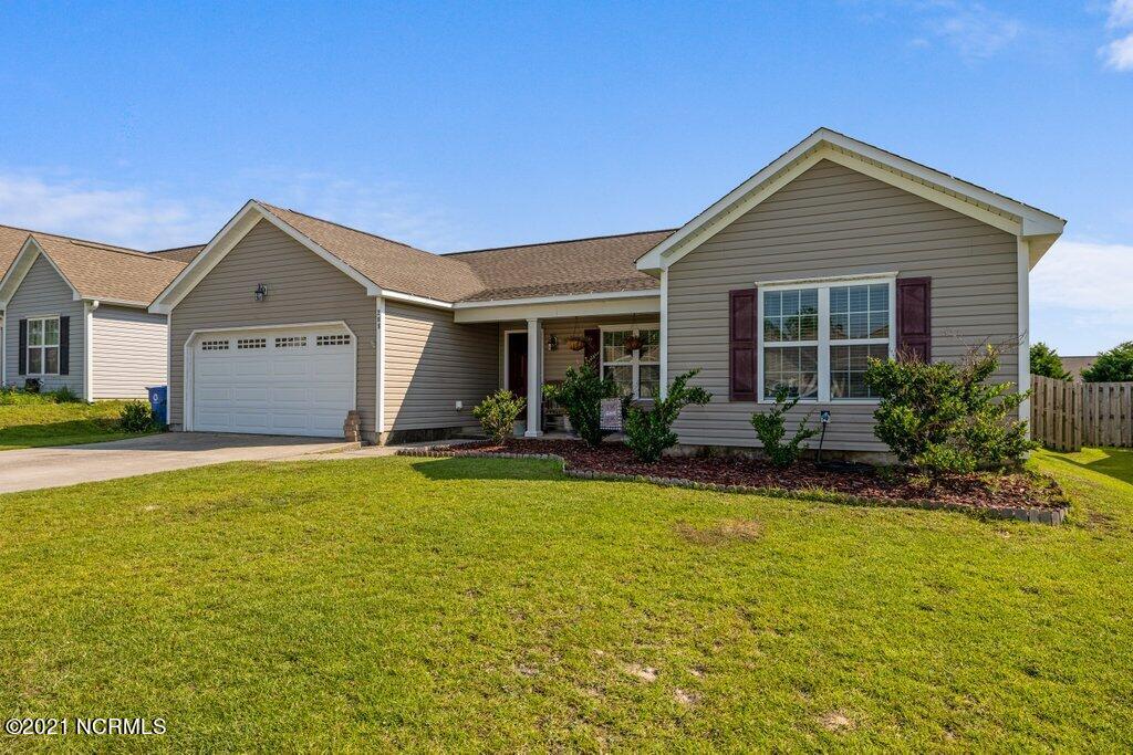 208 Belvedere Drive Holly Ridge, NC 28445 - Photo 2 of 26 1Q3A8874.jpg-SMALL
