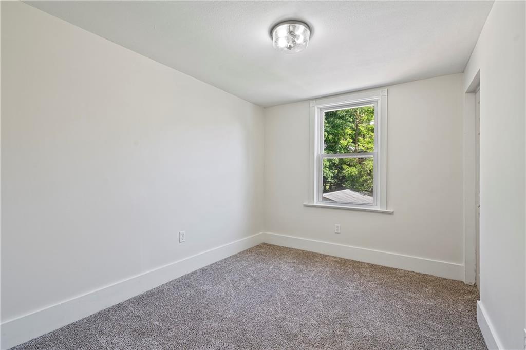 960 Stanford Road Pittsburgh, PA 15212 - Photo 13 of 22