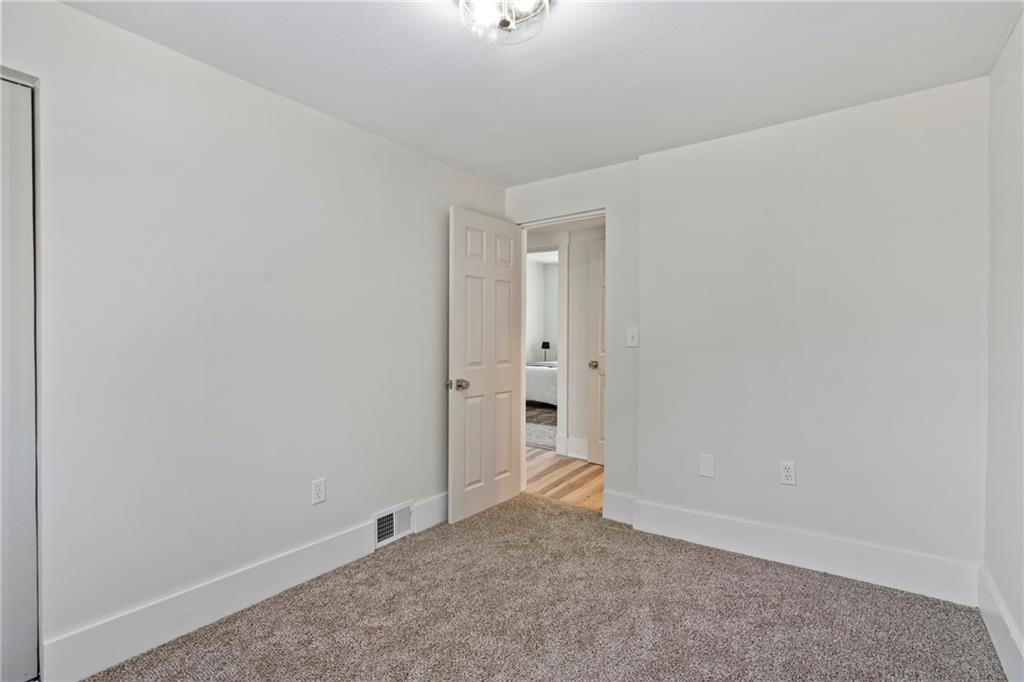 960 Stanford Road Pittsburgh, PA 15212 - Photo 14 of 22