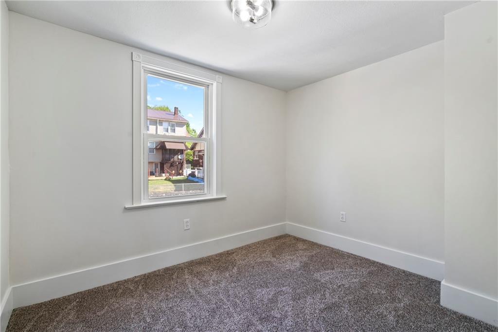 960 Stanford Road Pittsburgh, PA 15212 - Photo 15 of 22