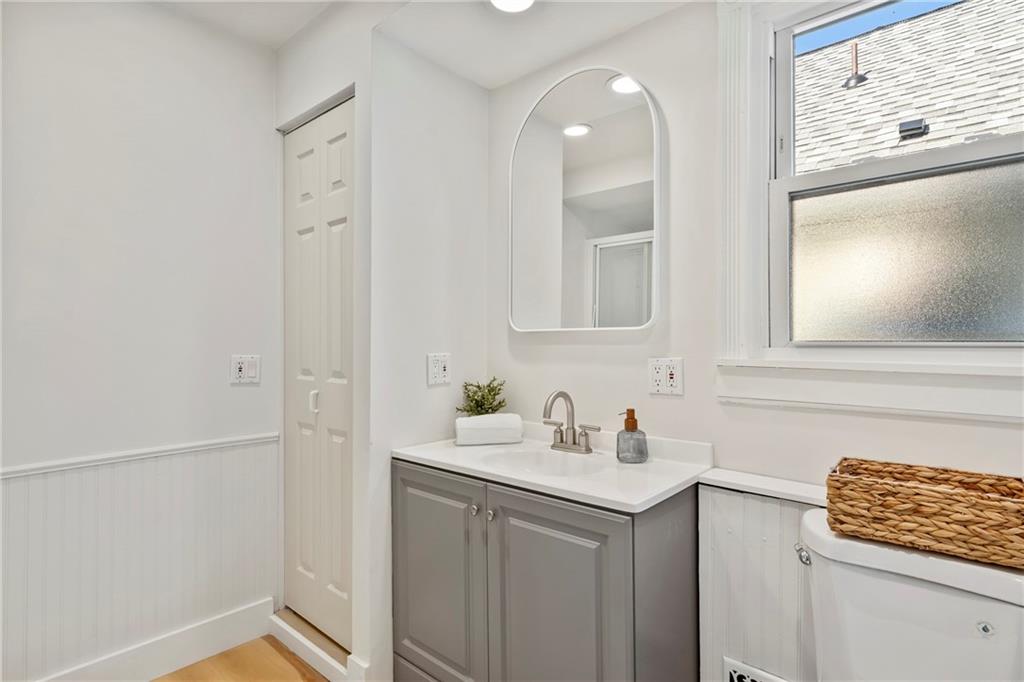 960 Stanford Road Pittsburgh, PA 15212 - Photo 9 of 22