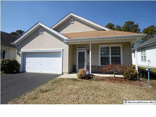 68 Quail Road Barnegat, NJ 08005 - Photo 1 of 25 Primary Photo