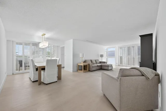 $659,000 | 1370 South Ocean Boulevard, Unit 405, Pompano Beach, FL 33062