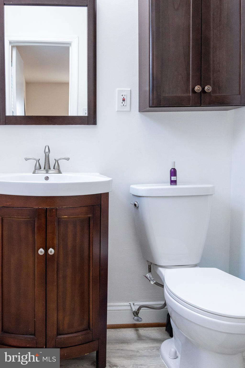 219 Randolph Road Silver Spring, MD 20904 - Photo 21 of 43 Master bathroom