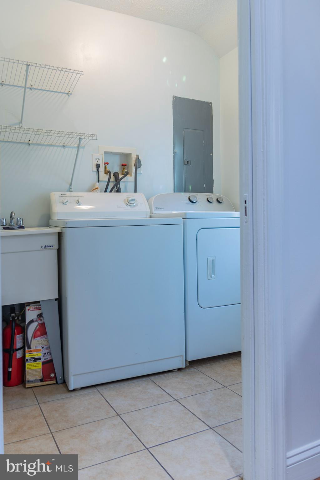 219 Randolph Road Silver Spring, MD 20904 - Photo 27 of 43 Laundry